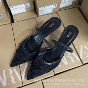 za黑色网纱蕾丝刺绣珍珠尖头高跟鞋包头凉鞋女穆勤鞋大码欧美女鞋