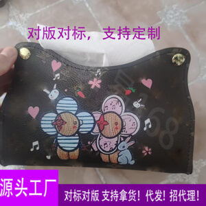 the factory is dedicated to donkey tissue boxes, creative and cute car, paper boxes, and handrails for storing tissue bags on the car