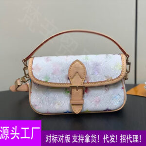 2024 new embossed baguette bag fashionable soft leather armpit bag shoulder crossbody bag