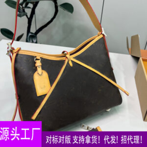 four seasons versatile bag carryall classic presbyopia shopping bag leather tote underarm bag classic fashion!